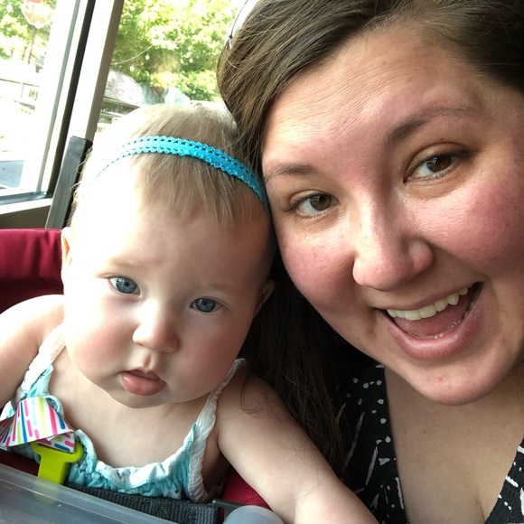 Meet your Posher, Jessica - Picture 2 of 3